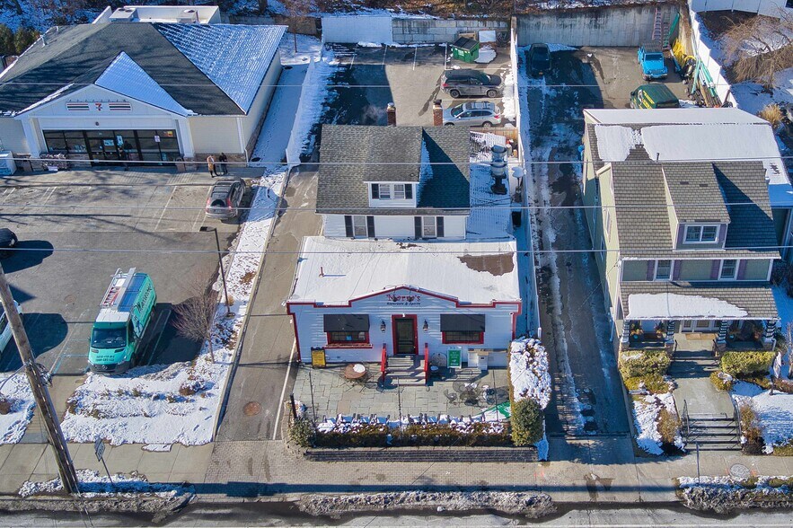 Primary Photo Of 22 Pine Hollow Rd, Oyster Bay Restaurant For Sale