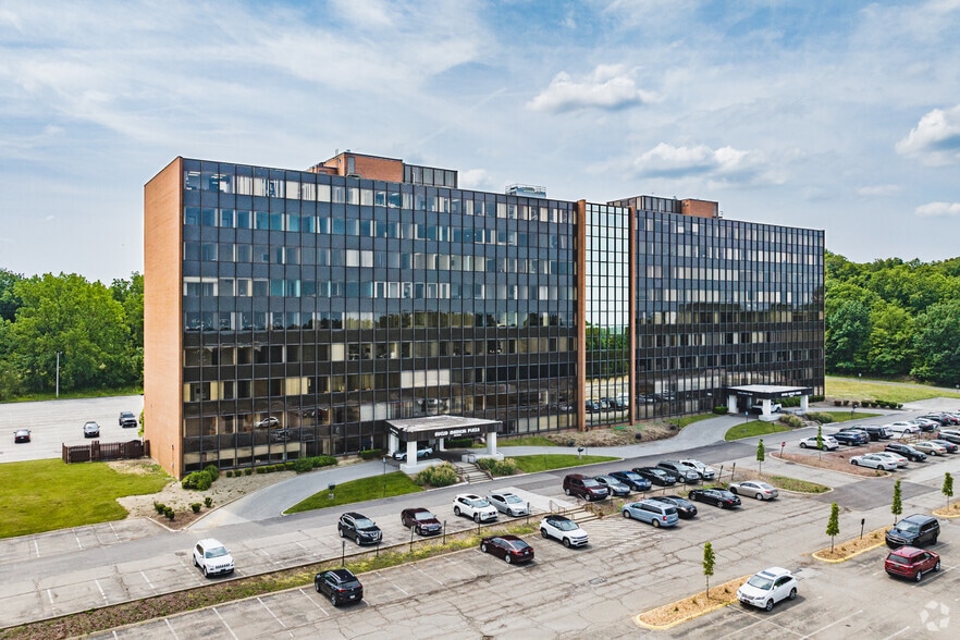 More Photos Of 26300 Euclid Ave, Cleveland Office For Lease