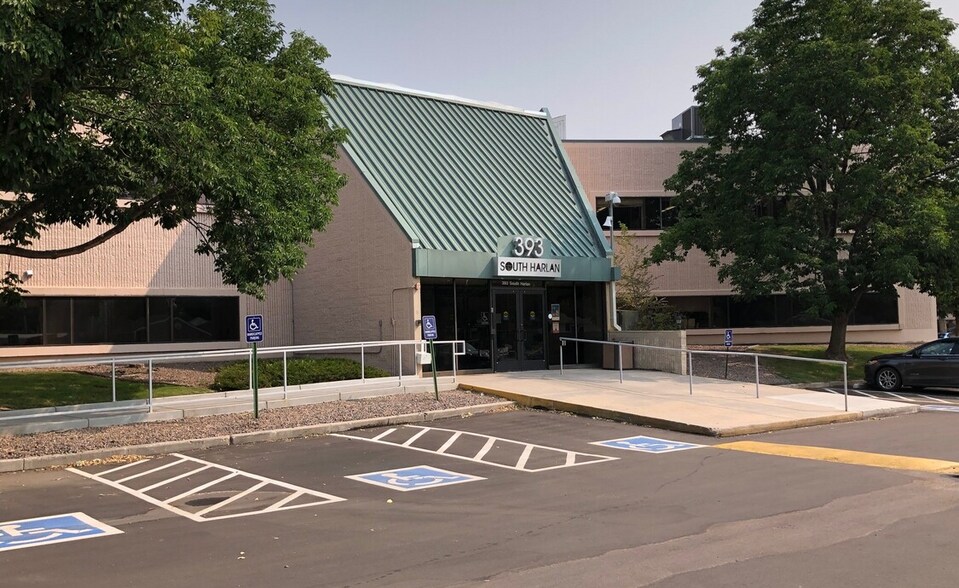 More Photos Of 393 S Harlan St, Lakewood Medical For Lease