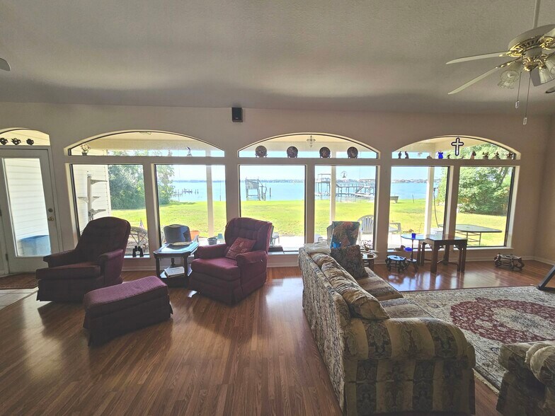 More Photos Of 3817 NASA, El Lago Land For Sale