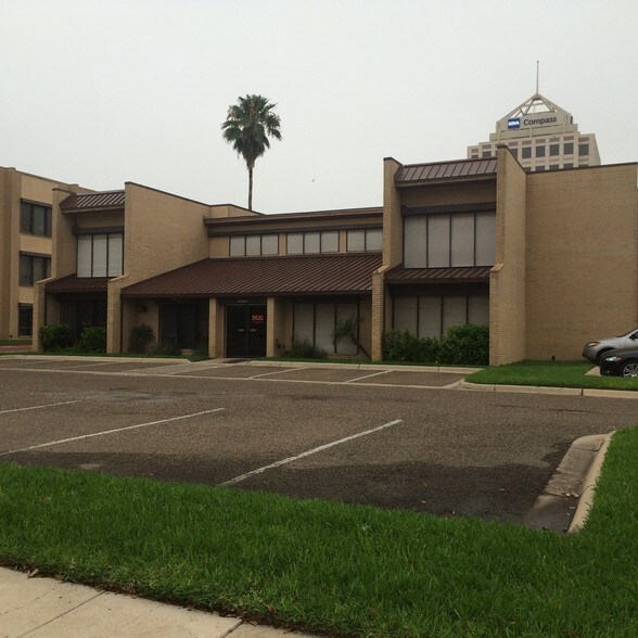 Primary Photo Of 3700 N 10th St, McAllen Office For Lease