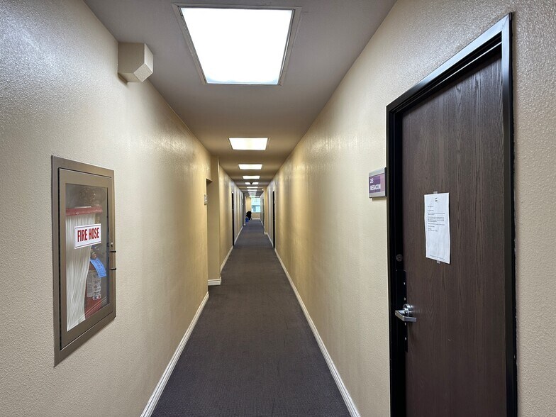 More Photos Of 3400 W 6th St, Los Angeles Office For Lease