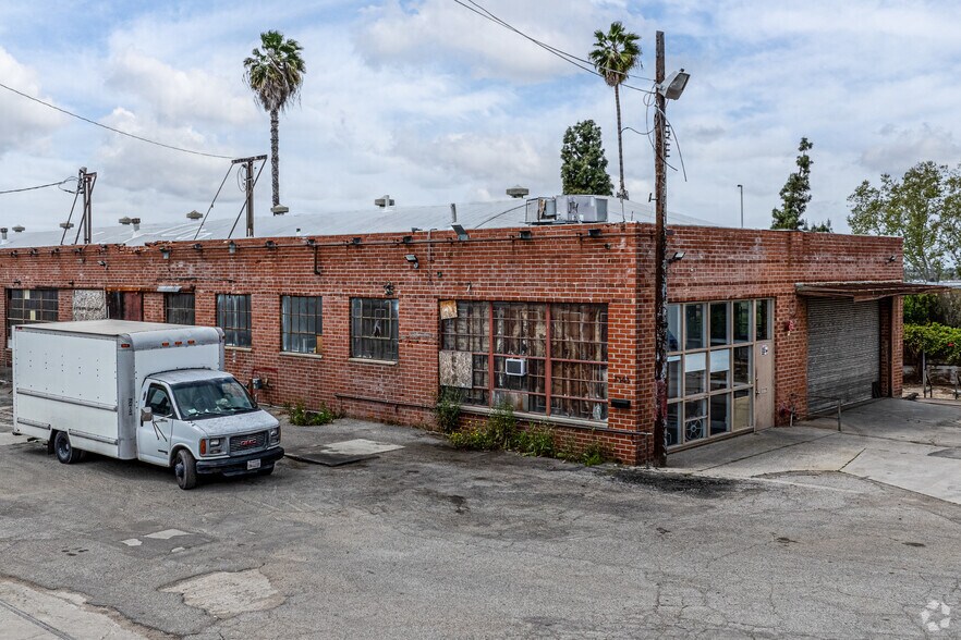 More Photos Of 7343 Pierce Ave, Whittier Manufacturing For Lease