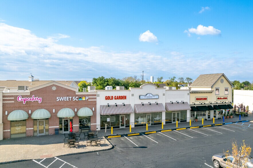 More Photos Of 23200 Columbus Rd, Columbus Unknown For Lease