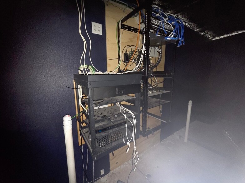 More Photos Of 231 Frog Pond Ln, Dripping Springs General Retail For Sale