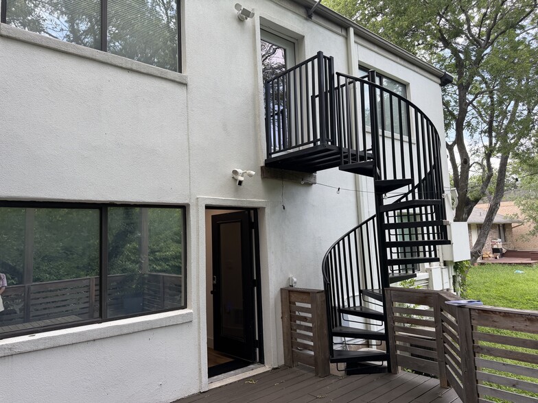 More Photos Of 8301 Shoal Creek Blvd, Austin Medical For Sale