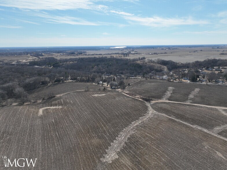 More Photos Of 277th Avenue, Le Claire Land For Sale