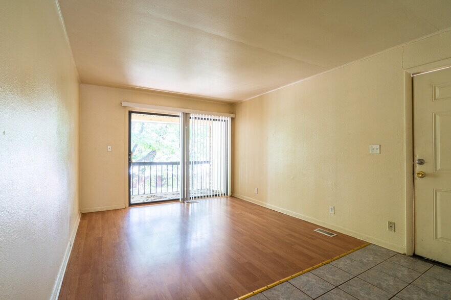 More Photos Of 1630 S 2nd St, Louisville Apartments For Sale