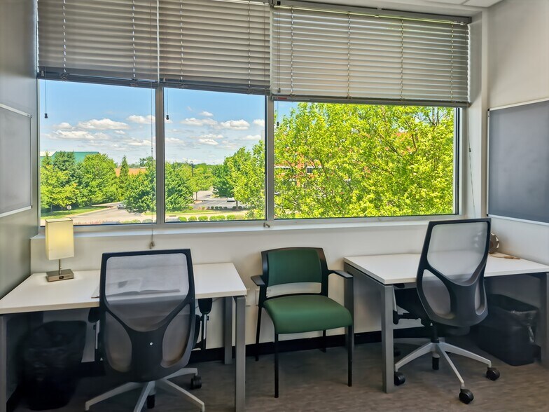 More Photos Of 9840-9860 Von Allmen Ct, Louisville Coworking Space