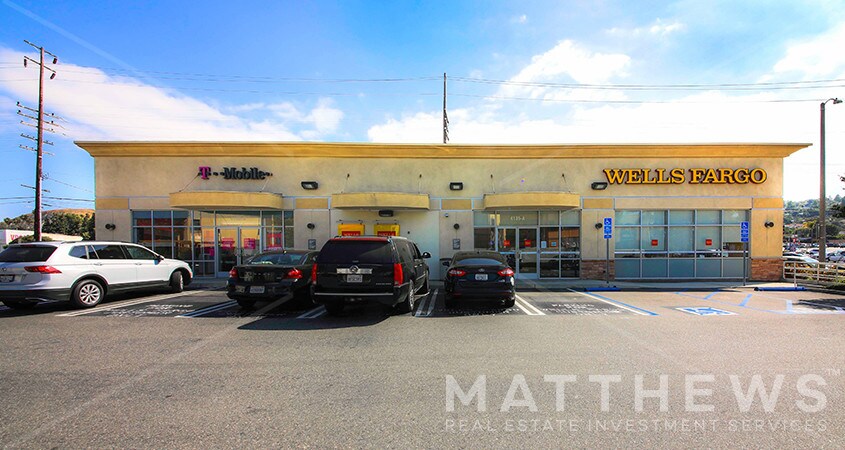 More Photos Of 4135 Pacific Coast Hwy, Torrance Bank For Lease