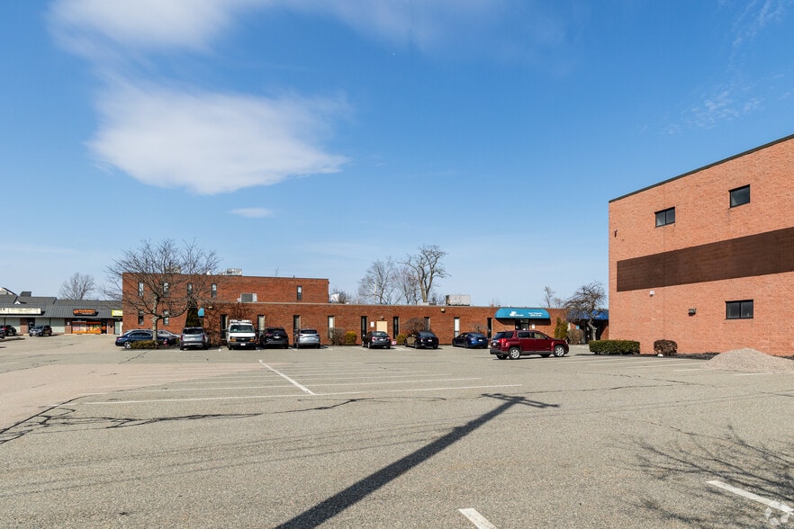 More Photos Of 898-900 Washington St, Norwood Unknown For Lease