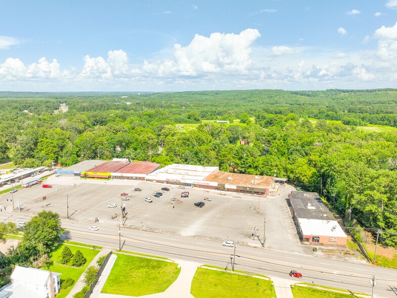 More Photos Of 535 Military St S, Hamilton Unknown For Lease