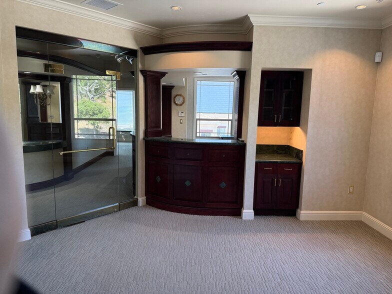 More Photos Of 24551 Silver Cloud Ct, Monterey Medical For Lease
