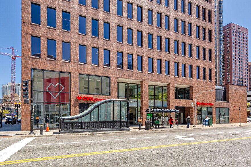 More Photos Of 1165 N Clark St, Chicago Coworking Space