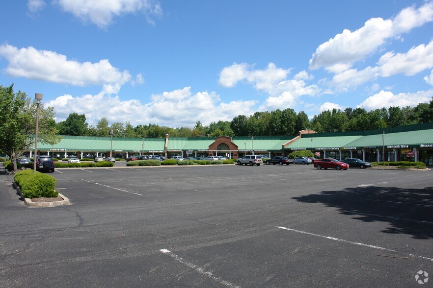 More Photos Of 100 US Highway 9, Manalapan Township Unknown For Lease