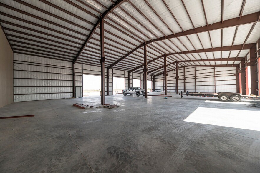 More Photos Of 16511 W Basin St, Odessa Industrial For Lease