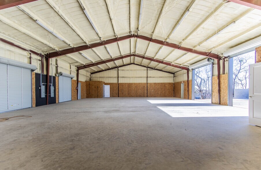 More Photos Of 803 S 2nd Ave, Mansfield Industrial For Sale