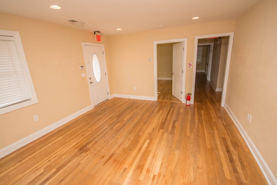 More Photos Of 2642 Loganville Hwy, Grayson Office Residential For Sale