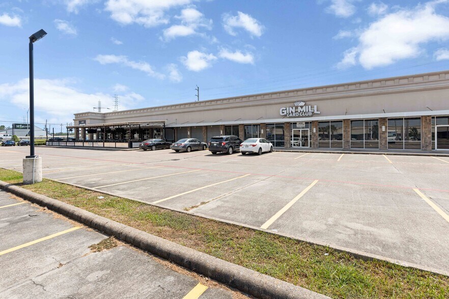 More Photos Of 803 E NASA Rd 1, Webster Unknown For Lease