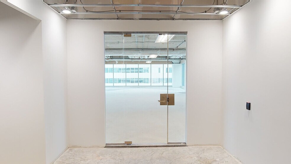 Photo of 17th Floor Ste 1710