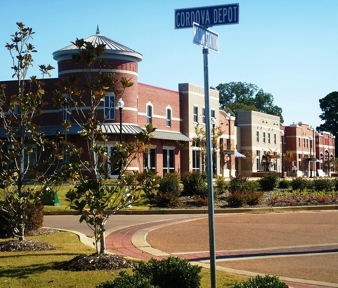 More Photos Of 8100 Macon Station Dr, Cordova Unknown For Lease