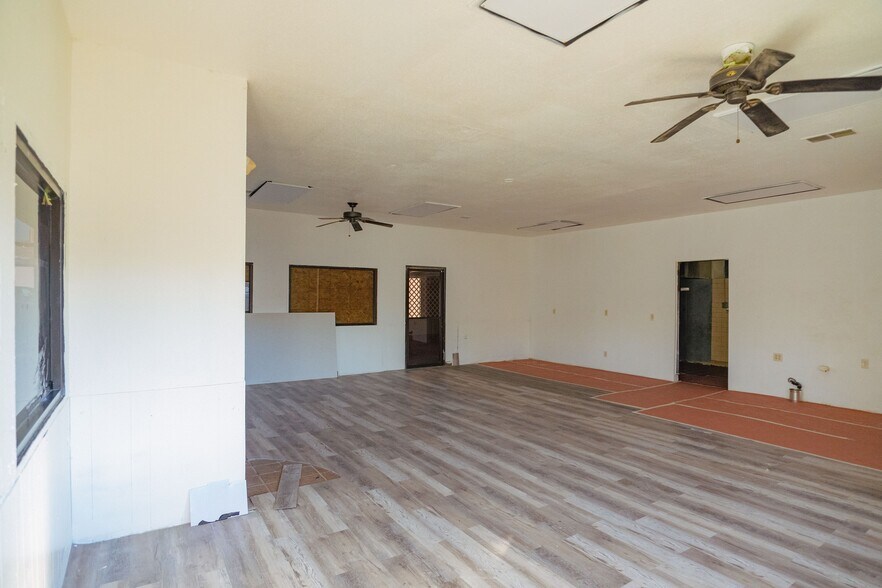 More Photos Of 2317 Blossom St, Dos Palos Restaurant For Sale