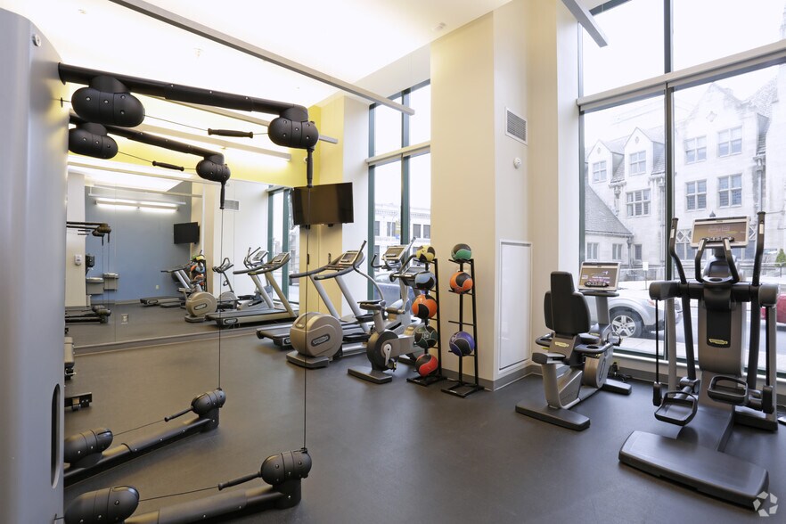 More Photos Of 121 S Highland Ave, Pittsburgh Apartments For Lease