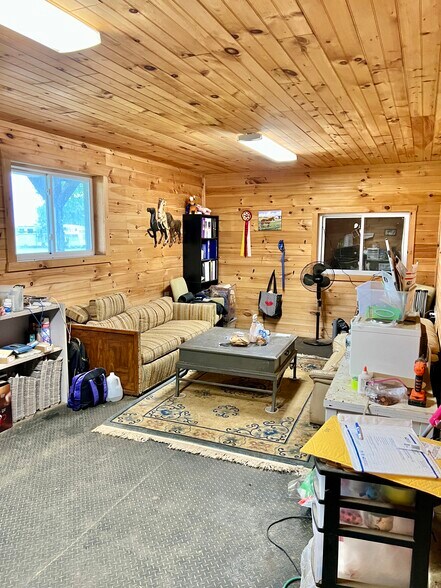 More Photos Of 1200 Cross River Dr, Riverhead Horse Stables For Sale