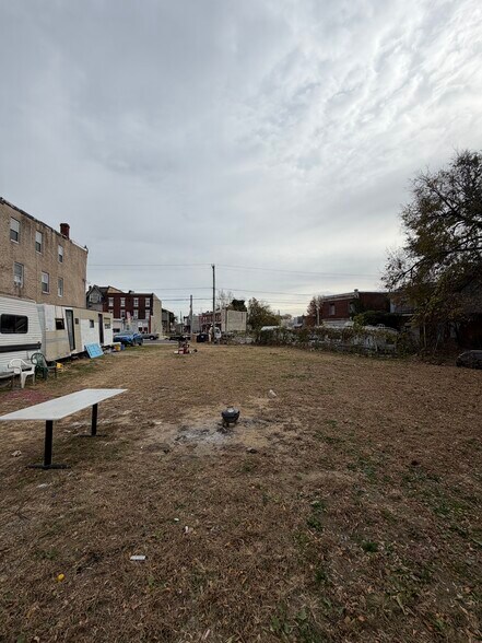More Photos Of 5523 Woodland Ave, Philadelphia Land For Lease