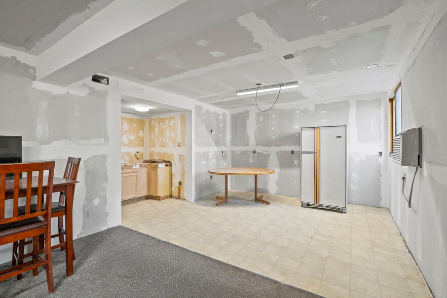 More Photos Of 537 2nd St, Havre Hotel For Sale