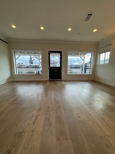 More Photos Of 790 S Main St, Templeton Loft Creative Space For Lease