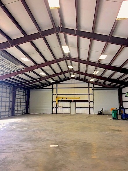 More Photos Of 7420 Highway 87, Port Arthur Warehouse For Sale
