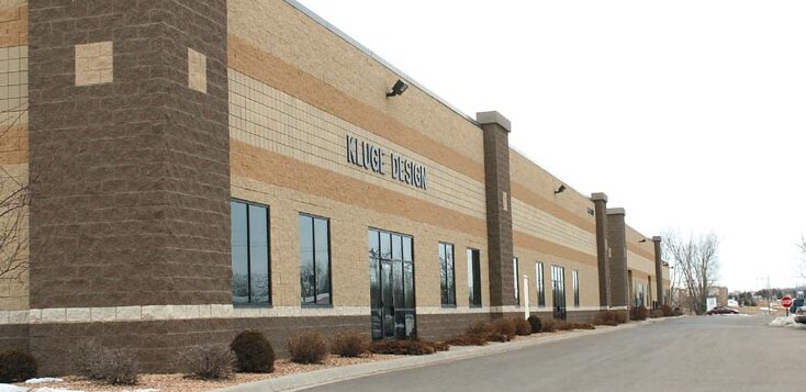 More Photos Of 14140-14198 Northdale Blvd, Rogers Showroom For Lease