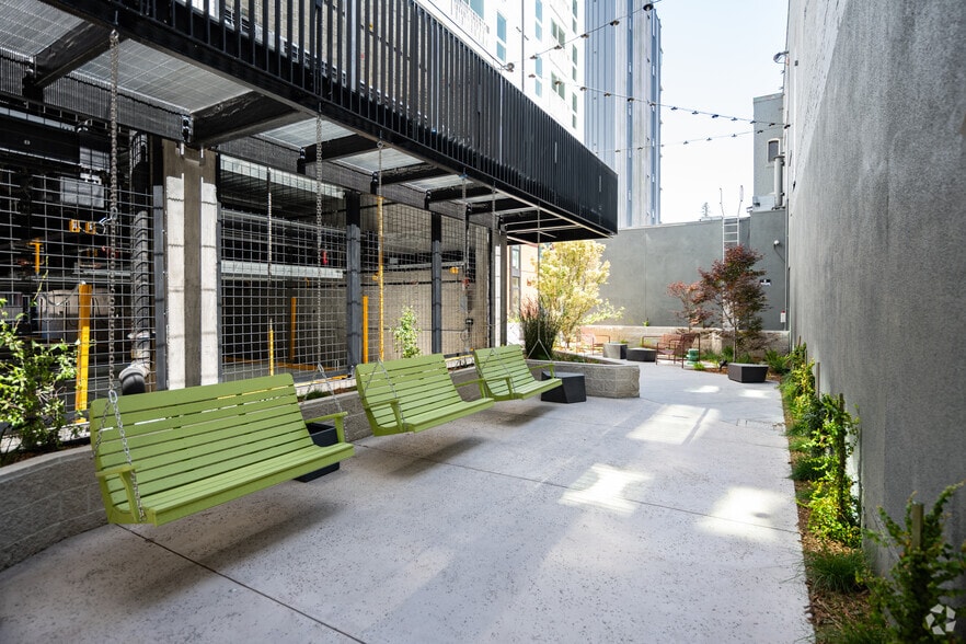 More Photos Of 420 Mendocino Ave, Santa Rosa Apartments For Lease