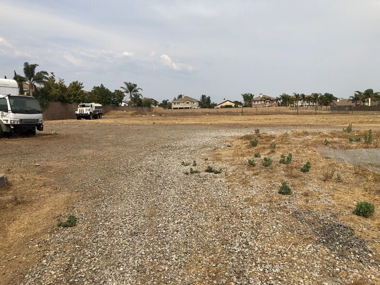 More Photos Of 7027 Cypress Ave, Fontana Land For Sale