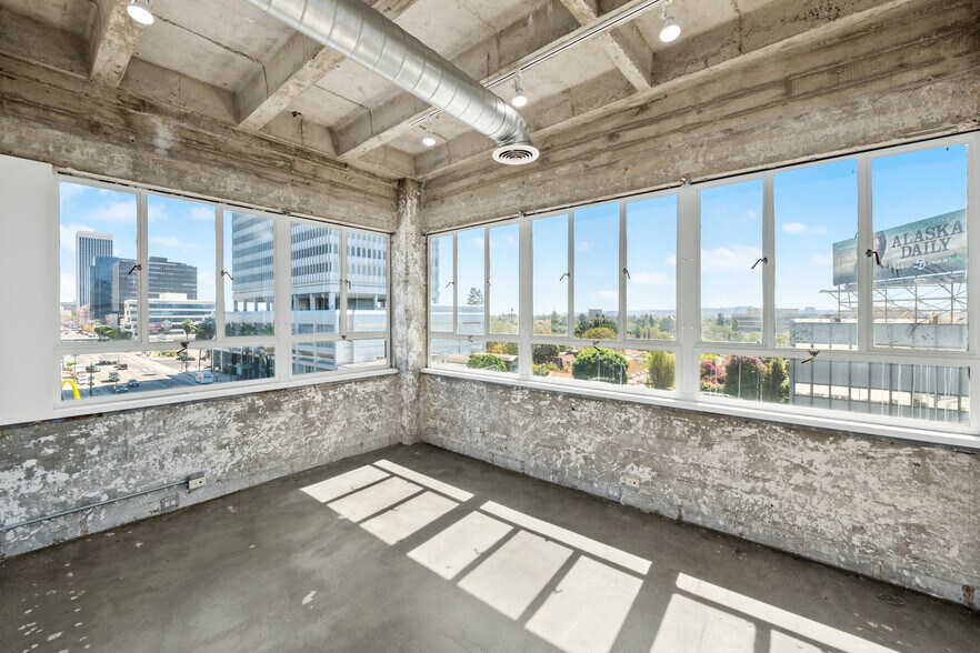 More Photos Of 6363 Wilshire Blvd, Los Angeles Loft Creative Space For Lease
