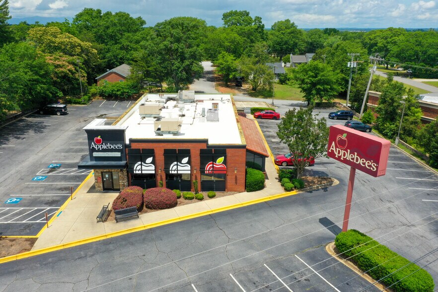 More Photos Of 704 W Wade Hampton Blvd, Greer Restaurant For Sale
