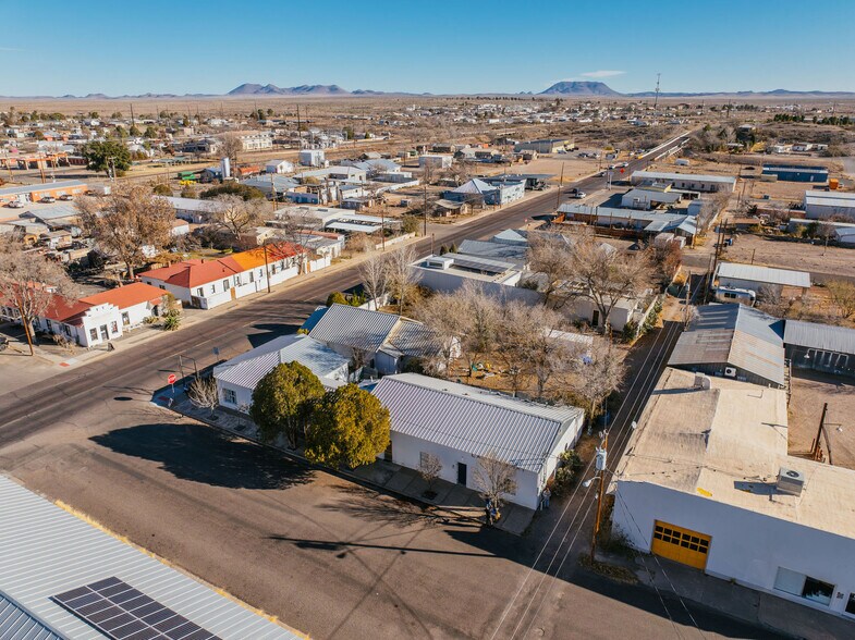 More Photos Of 200 E San Antonio St, Marfa Storefront Retail Residential For Sale