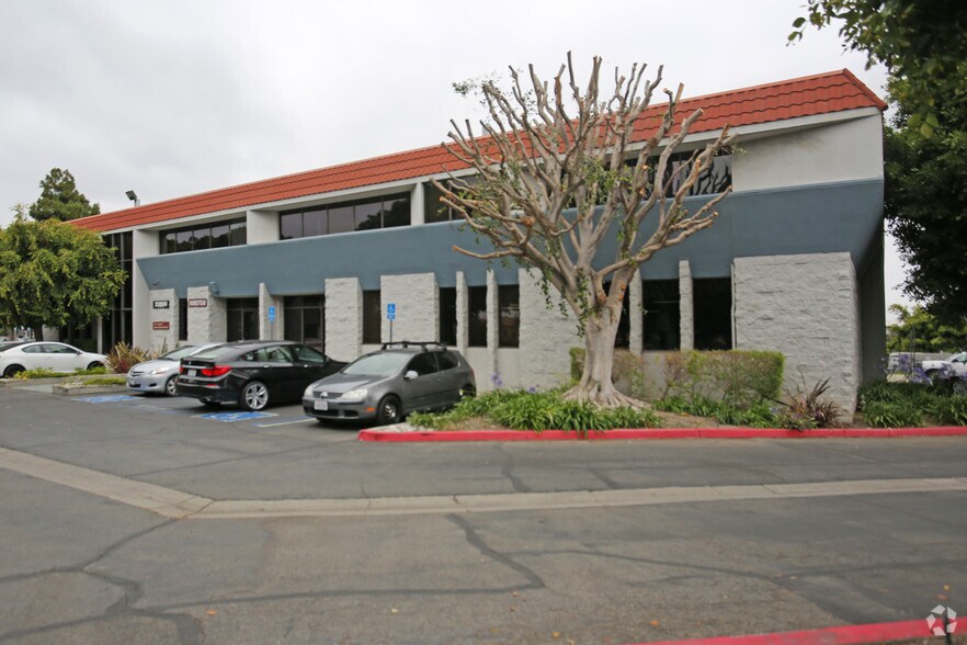 More Photos Of 23800-23810 Hawthorne Blvd, Torrance Office For Lease