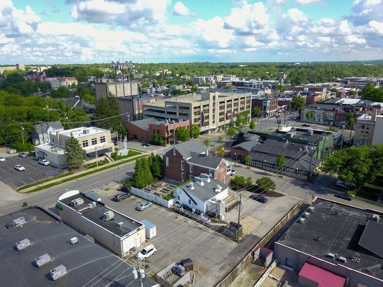 More Photos Of 403 N Walnut St, Bloomington General Retail For Sale