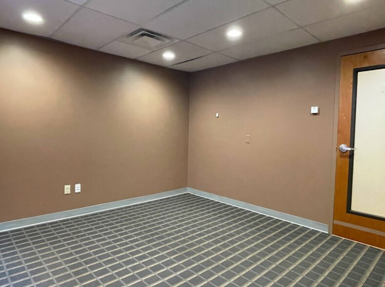 More Photos Of 400 Westminster St, Providence Coworking Space