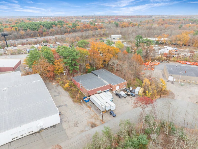 Primary Photo Of 8 Carver Cir, Canton Distribution For Lease