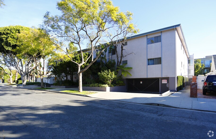 Primary Photo Of 1152 N Poinsettia Pl, West Hollywood Apartments For Sale