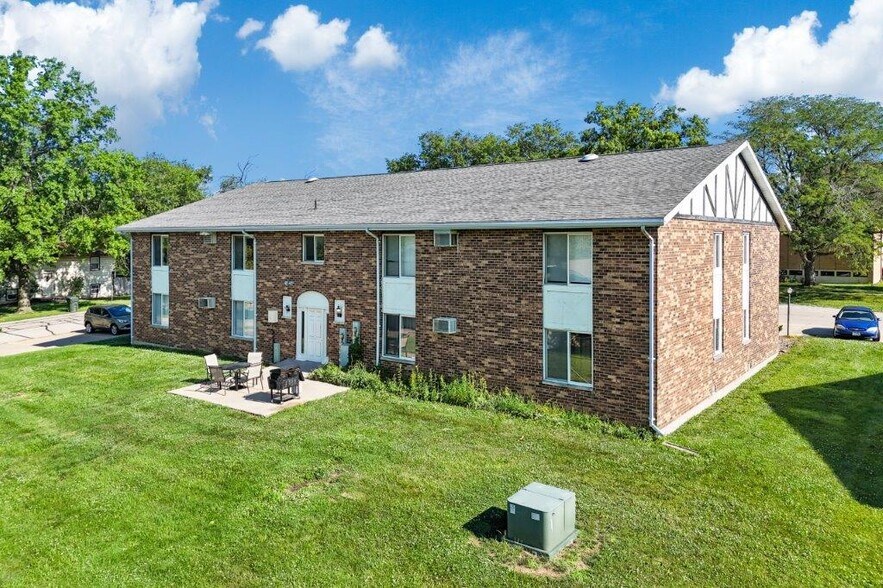 More Photos Of 1 Richards Dr, Keokuk Apartments For Sale