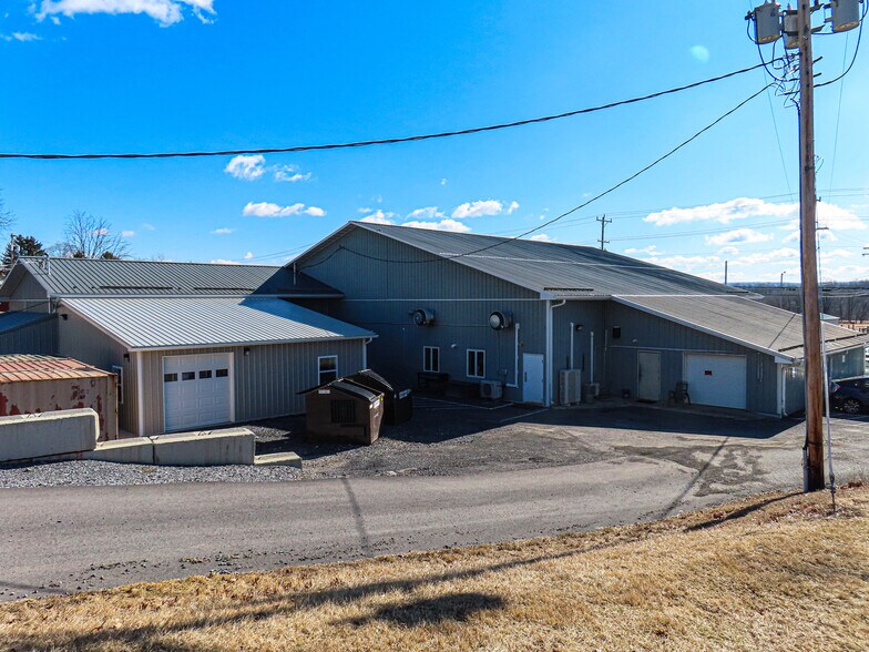 More Photos Of 2821 Earlystown Rd, Centre Hall General Retail For Sale