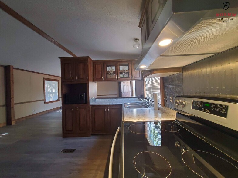 More Photos Of 138 Grey Moss Ct, Ingram Apartments For Sale