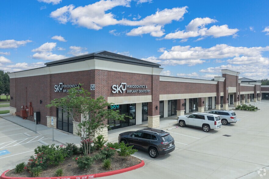 More Photos Of , Missouri City General Retail For Sale