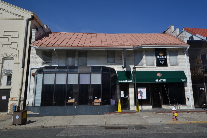 More Photos Of 799-803 Abbott Blvd, Fort Lee Storefront For Sale
