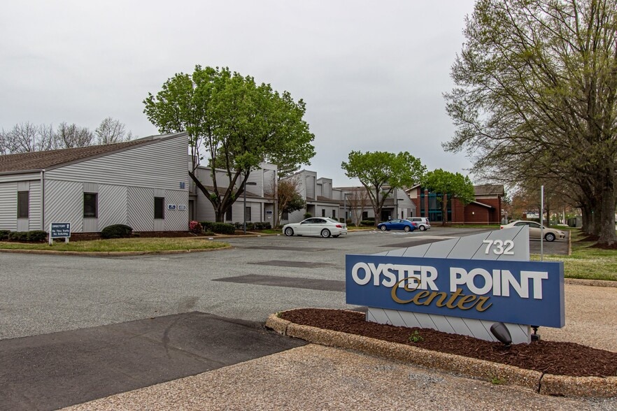 732 Thimble Shoals Blvd Newport News VA 23606 Medical For Sale