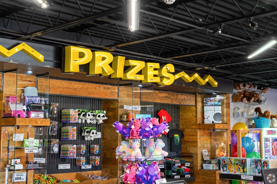 More Photos Of 3608 W 76 Country Blvd, Branson Amusement Park For Sale